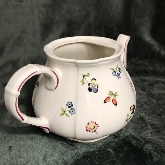 Villeroy & Boch PETITE FLEUR  Teapot NO LID. FIXED NOSE - Picture 14 of 16